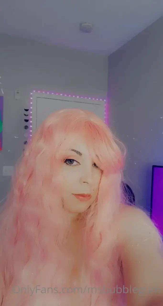 Hey sweethearts sorry for the long delay will have new photos up soon 