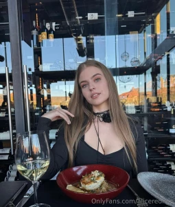 Aliceredlips part 42