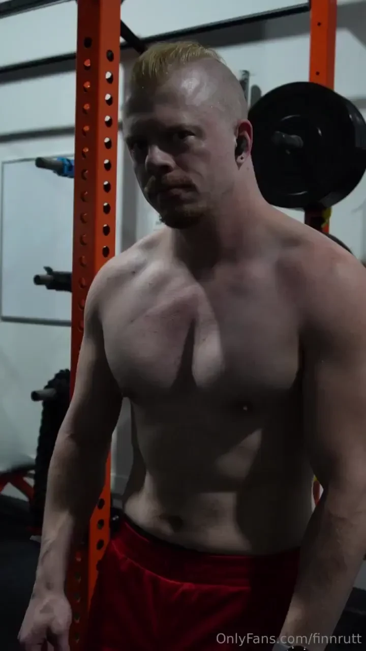 Pec bouncing at the gym late at night new stuff in the works including 