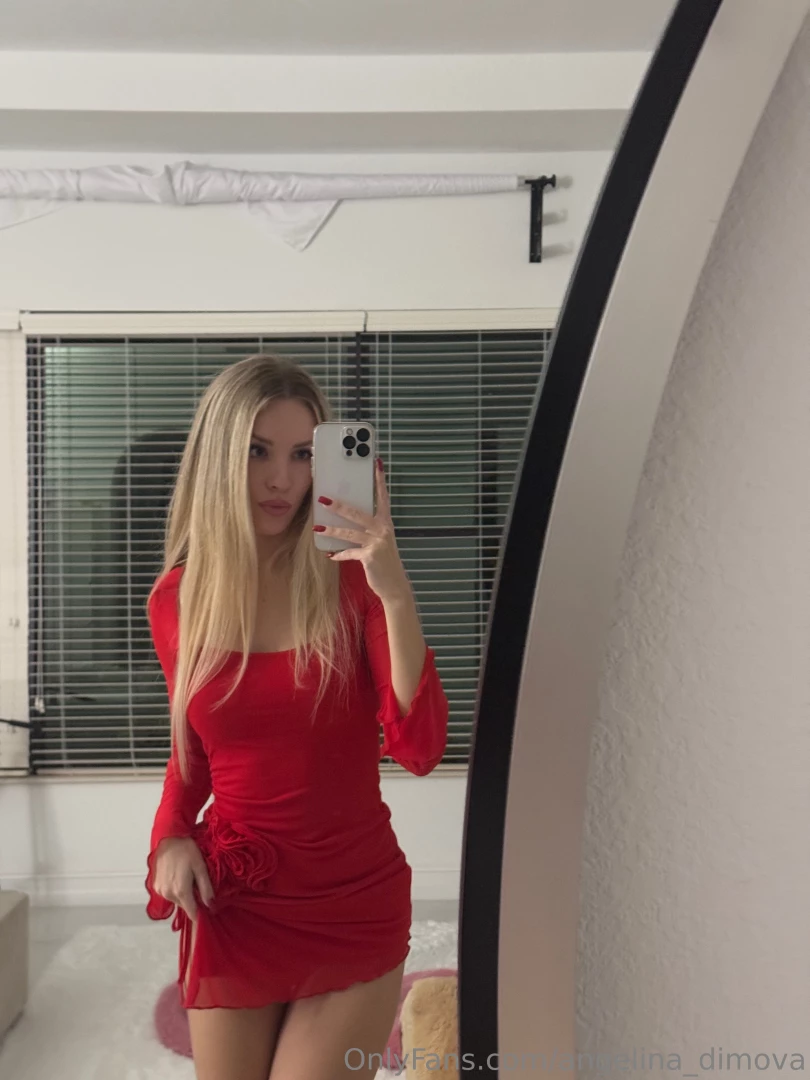 Lady in red part 576 