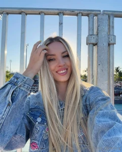 Kinda bored wanna chat part 4