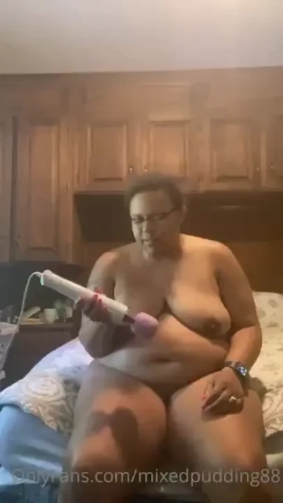 Saturday morning masturbation 