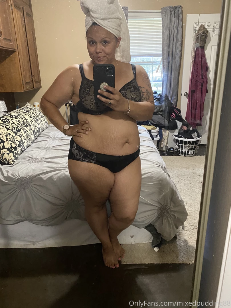 Welcome enjoy a variety of titties nudes and lingerie part 5 