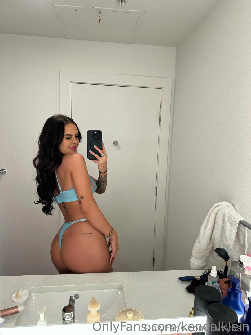 Watch me moan and cum hard get my steamy videos in this special bundle part 1 