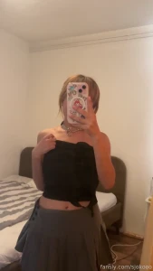 Before we go on a date i send this to tease you a little preview of