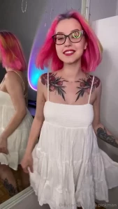 Am i cute in this outfit