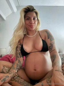 Do you like pregnant woman carlamel carlamel hot mommy v call sexting part 14