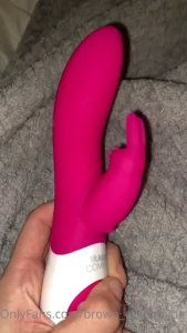 I broke my other toy lmao look at the new and improved baby vids for