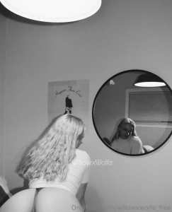 Online all day on my vip page willowxwolfe