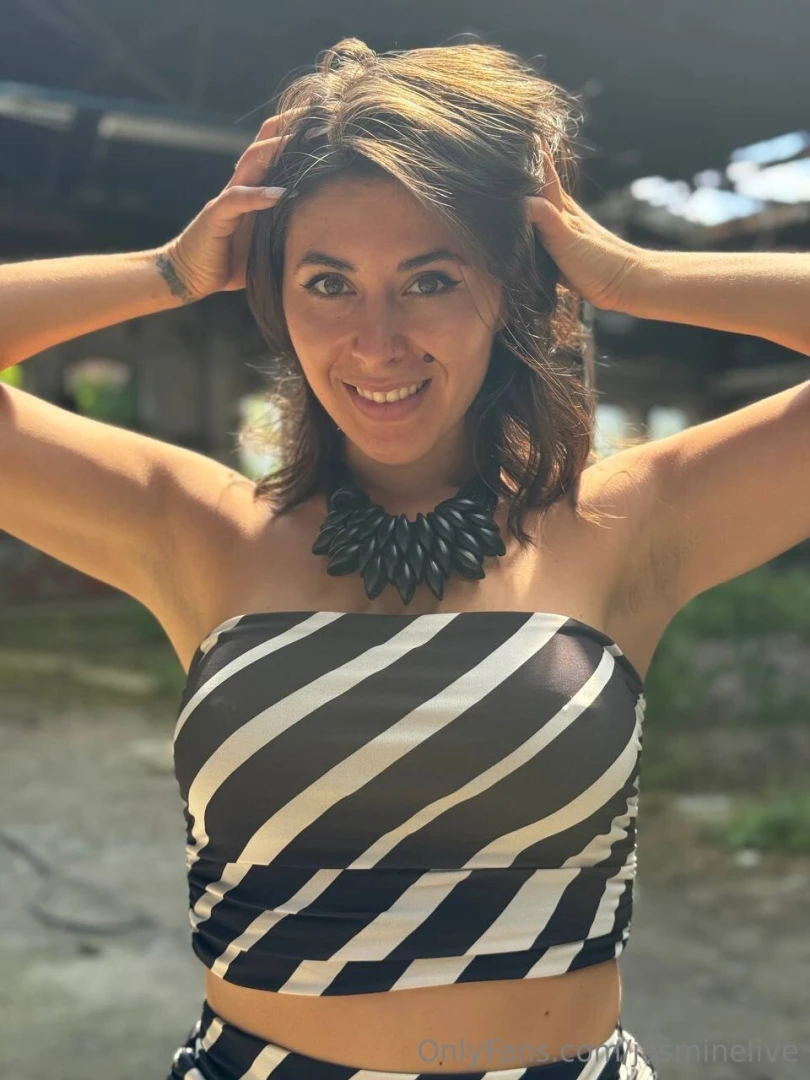 Caught in a sunny moment no filters just me tell me babe are you the 