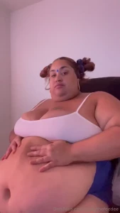 Jus ate a bacon egg n cheese sandwich here s some belly showing before