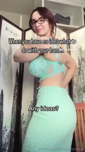 Social media i forgot the name of this set but i still need to post a part 1