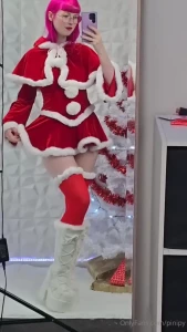 Oh and while we at it here s a coupele messy mirror selfies showing of part 1