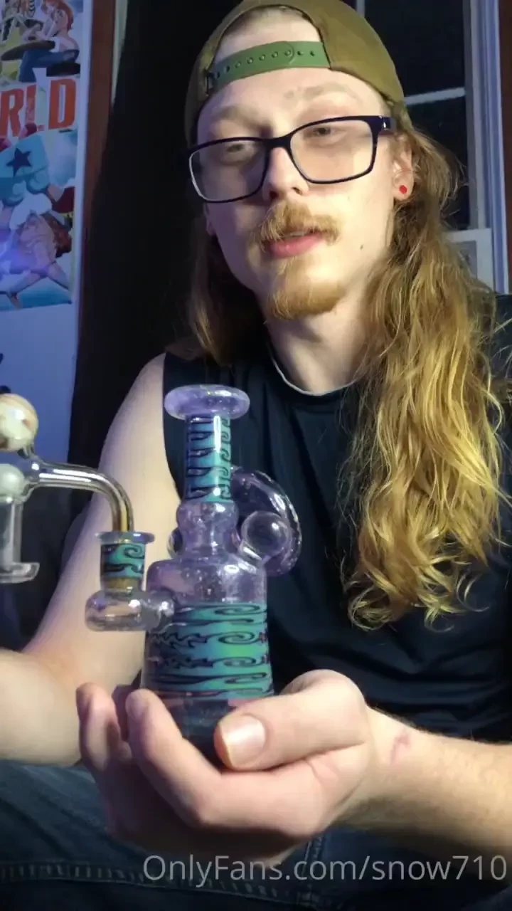 Just getting stoney and vibing out don t know what this is gonna be 