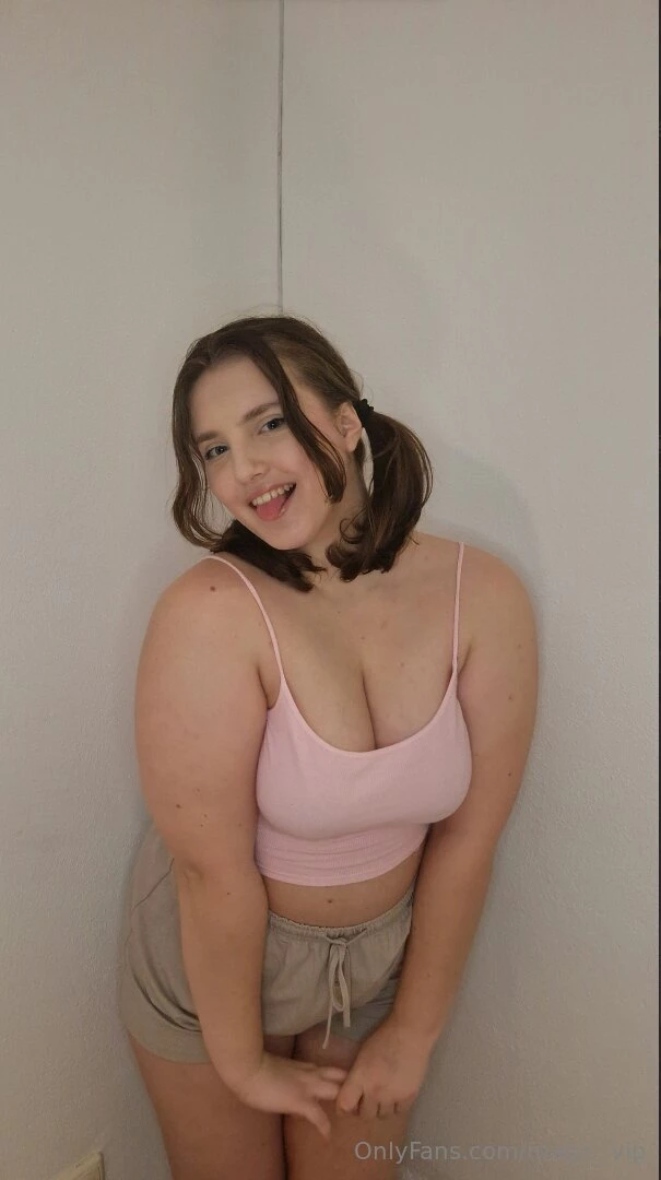 Only 18 ambers_taller this pretty girl ambers_taller likes to play part 7 