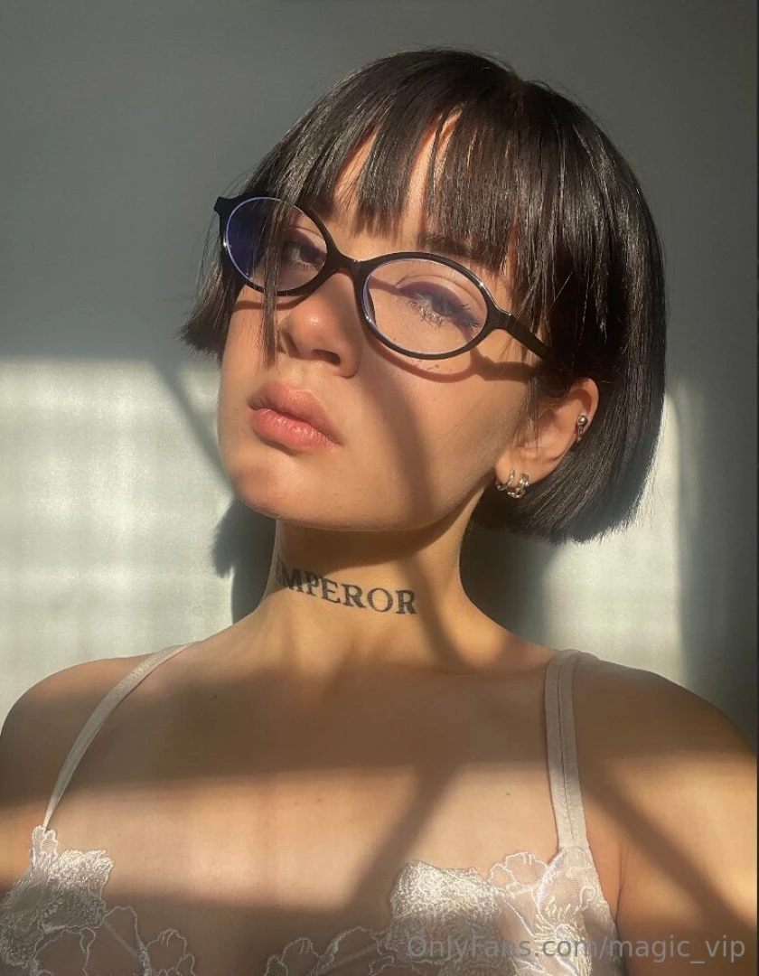 Lindamini i don t want to do housework i want to watch anime and be on part 4 