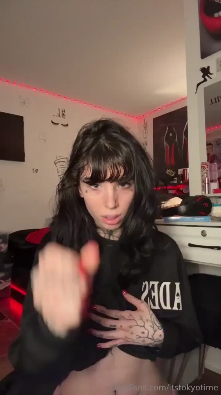 Follow my jerk off instructions until i command you to cum revealing 