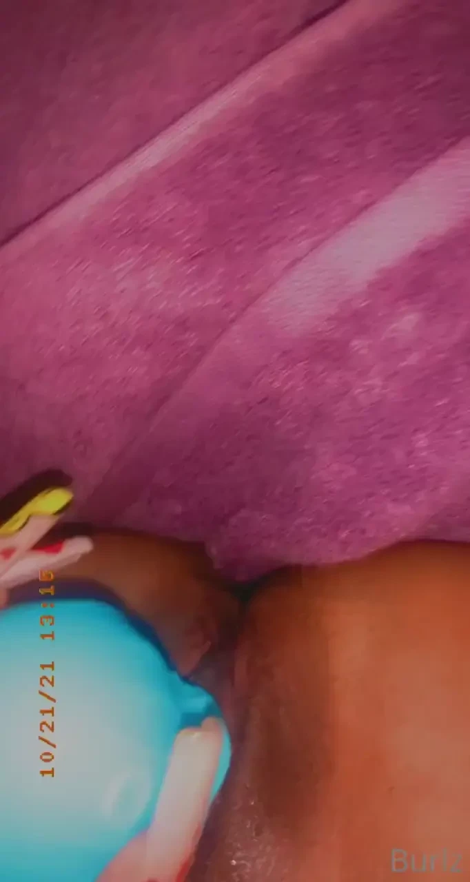 Y all look at my new tongue toy it feels so goood i ll be making more part 1 