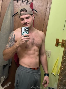 Not where i wanna be physique wise but making progress part 3