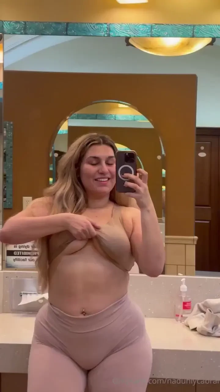 My tits get so hot when i workout 