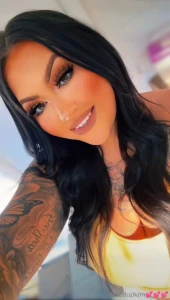 Tuesday smiles for my babes check dms for a surprise