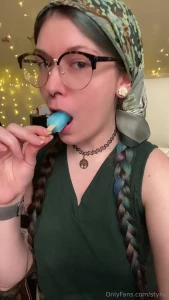 Italian peasant cools down in the heatwave