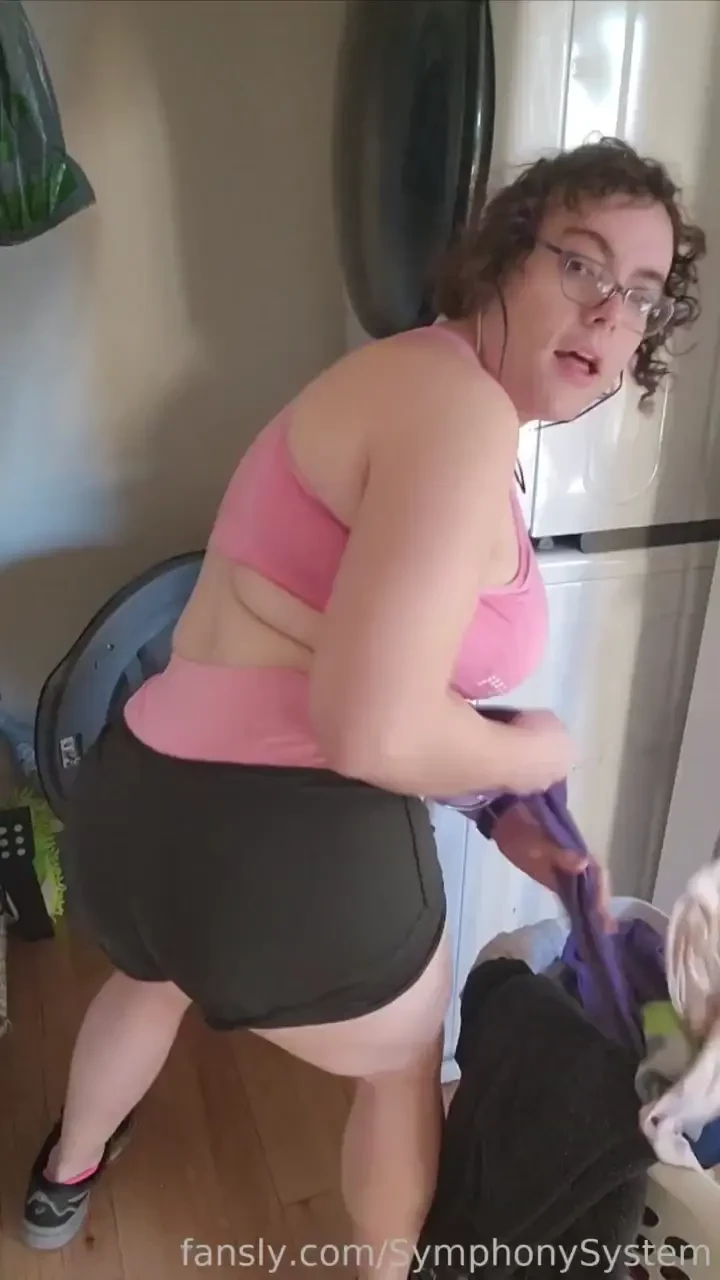 Don t mind me got to clean my clothes after being dirty trans nude fit part 1 