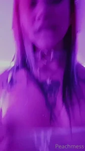 Noi proprio ora stiamo preparando il video per voi