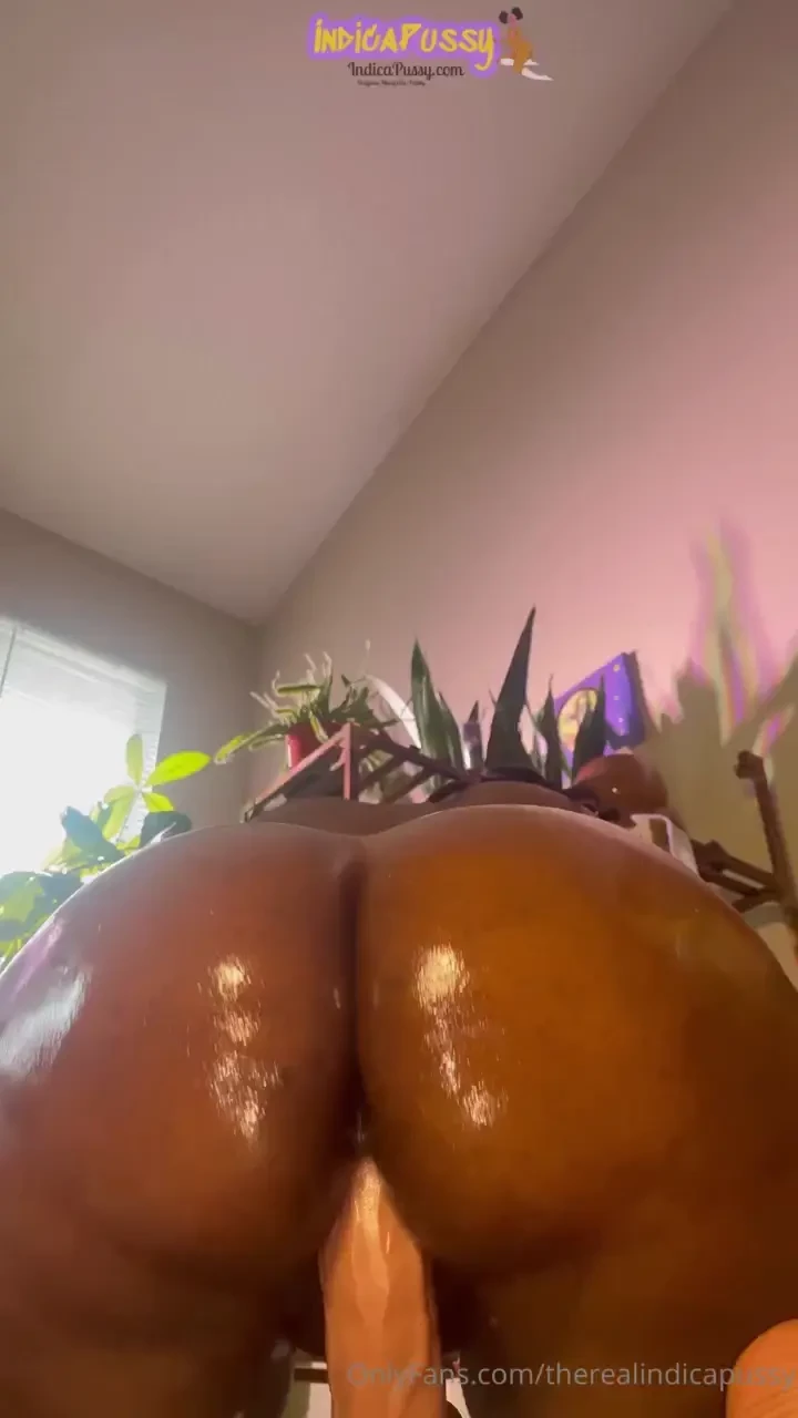 My pussy would grip your dick sooo good i ll make you to cum in me 