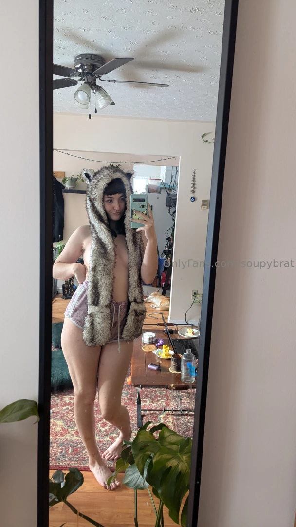 Meow meow meowww paws at u part 1 