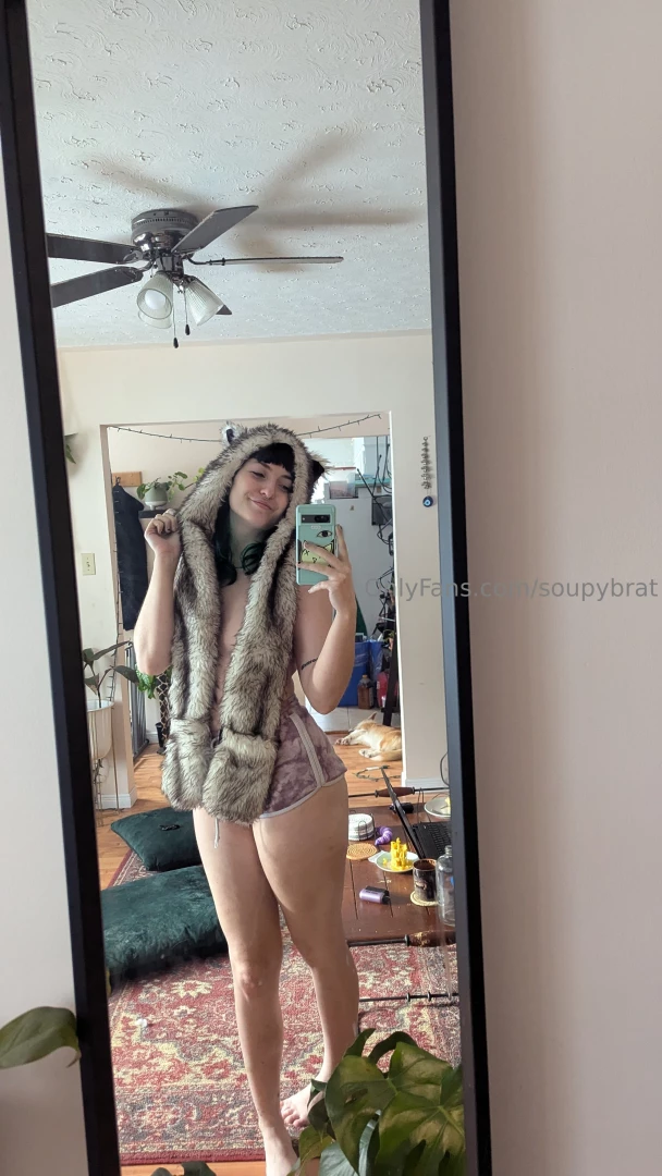 Meow meow meowww paws at u part 2 