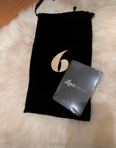 Luke 6 love box-kort vi trakk et kort og det endte med sex i garasjen