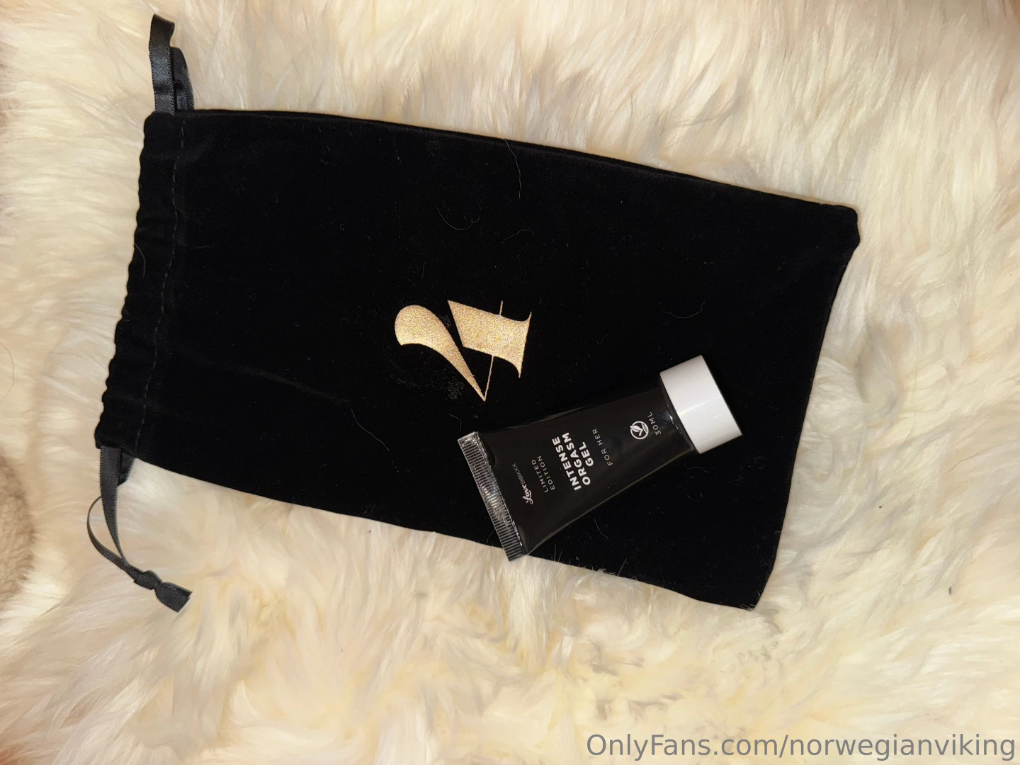 Luke 4 orgasmegel her ble laererinnen s sensitiv av kremen hun fikk 