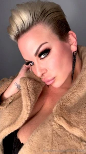 Feeling the christmas vibes tonight staying warm and making santa