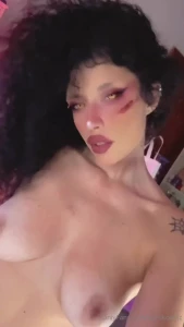 Sto preparando una cosina nuova vi piacciono i demoni