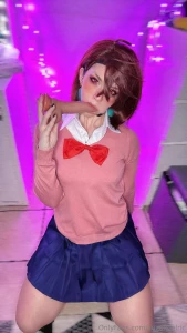 In quanti vorrebbero che quel dildo fosse il proprio cazzo