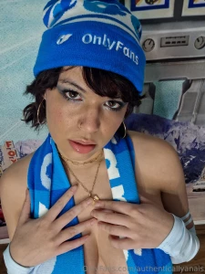 Speak peek to my cozy of merch set tip to see more or tip 25 to see part 1