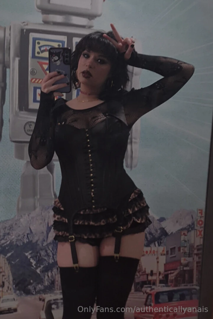 Went out to celebrate my birthday last night part 1 