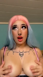 Tu aimes me voir en e-girl