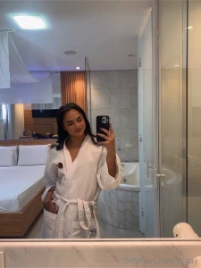 Going to the very hot shower now all that s missing is you here you part 1