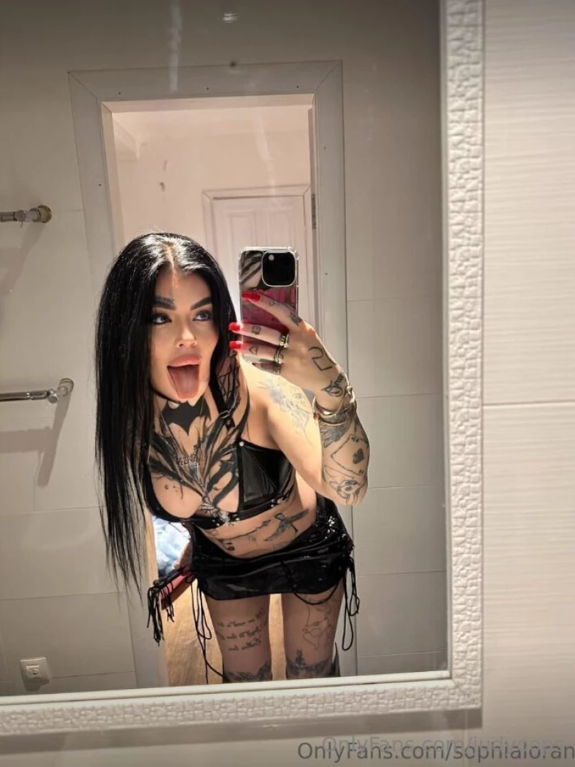 Free page of my best friend sophialoran she is a goddess sophialoran part 57 