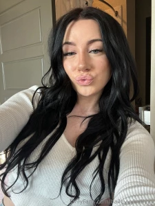 Sending you some kisses for today