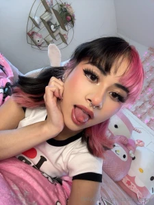 A lil bored entertain me