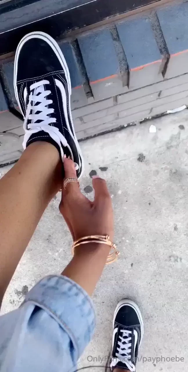 I need a personal shoelace stuffing bitch 