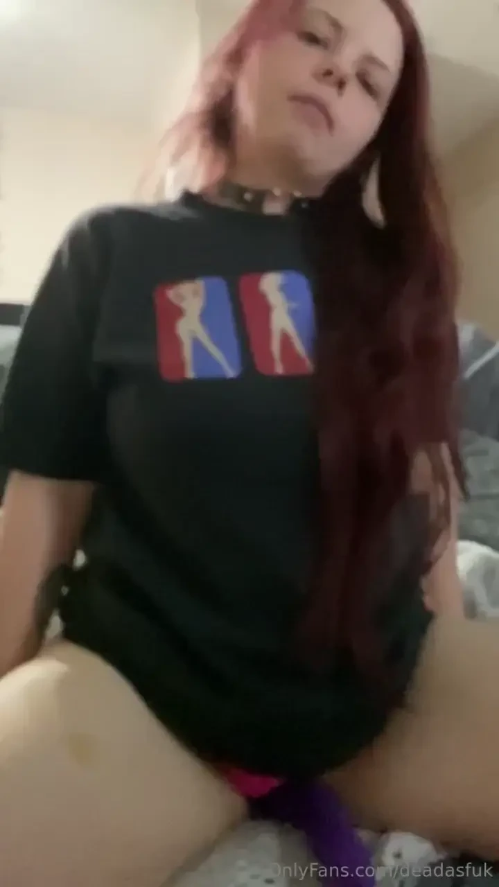 Sometimes i like to sit in my vibrator amp grind against feels so good 