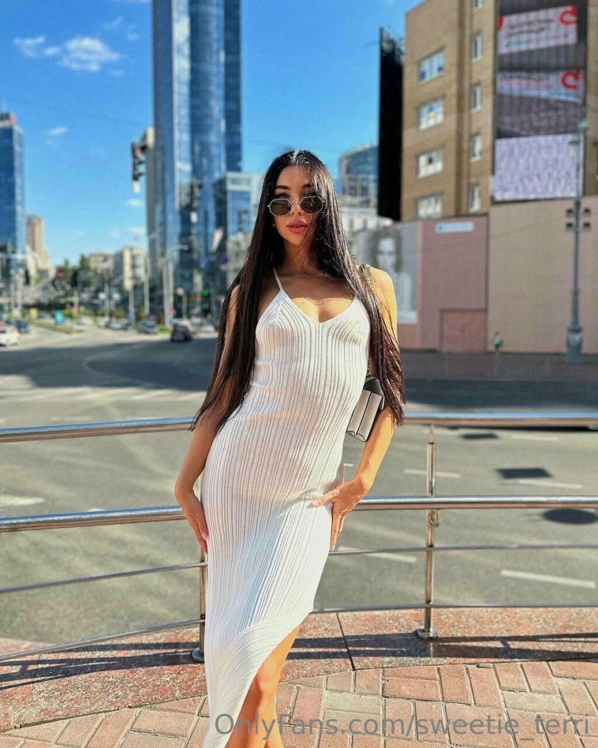 I m so juicy in this tight dress but it s even better without clothes 
