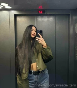 I hope my long hair turns you on i think it s very sexy on a girl