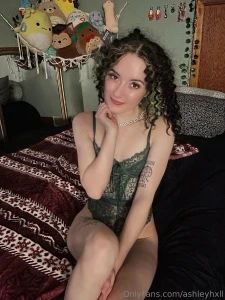 Pretty in green - so unfortunately the day i wanted to make content i part 1