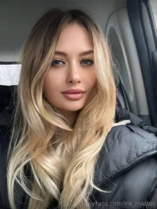 Irresistibly hot amp just for you nnut_ella she s glowing curvy and part 9