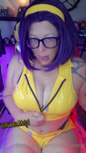 A little faye valentine cosplay tease i forgot to post like 5 days ago